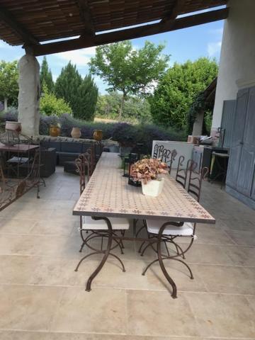 Bastide Campagne Canal Cucuron Luaran gambar