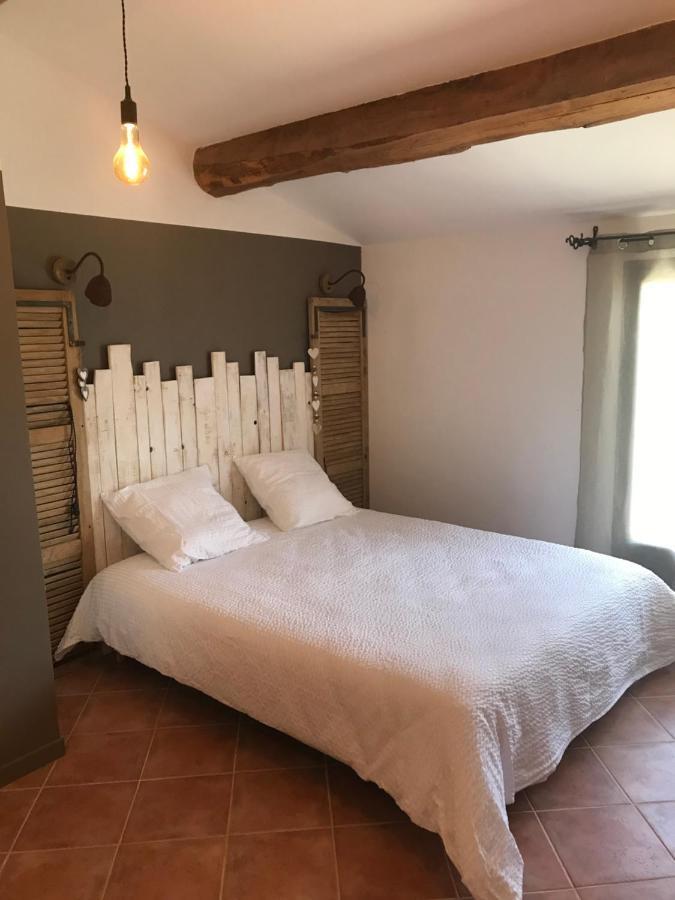 Bastide Campagne Canal Cucuron Luaran gambar