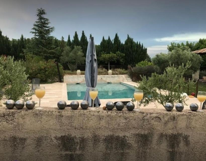 Bastide Campagne Canal Cucuron Luaran gambar
